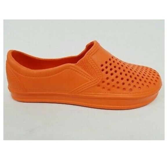 Bob Barker Co Shoes Shower Clogs Book Barker Co Poshmark